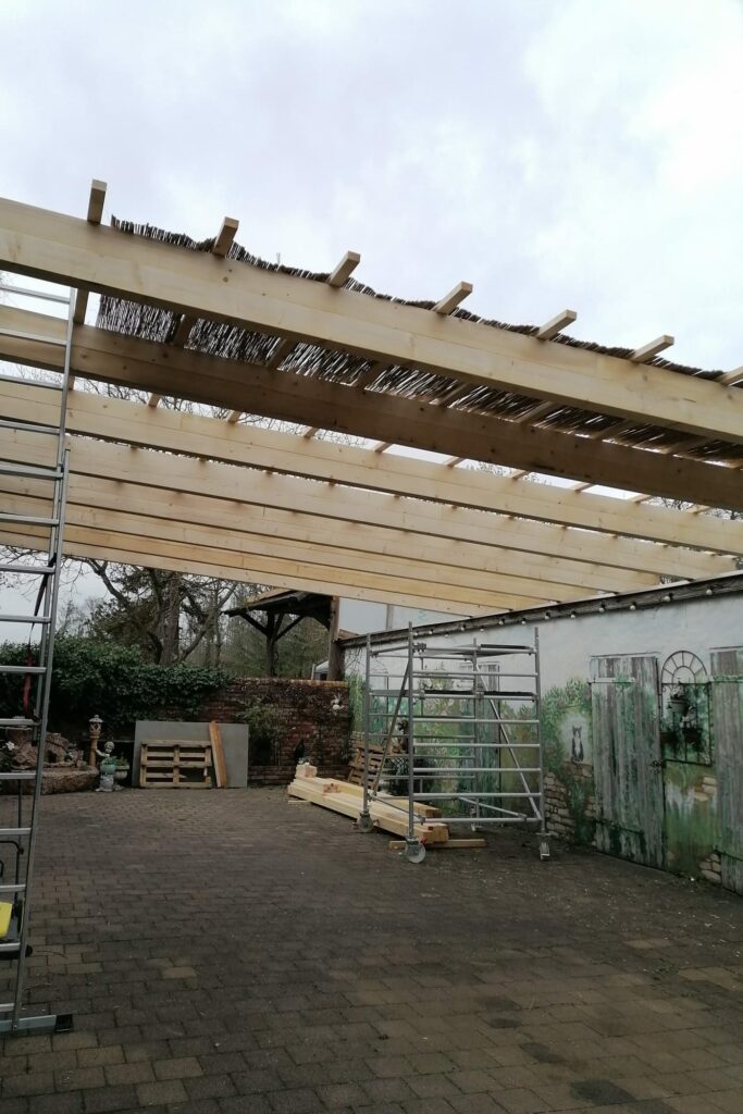 Dach der Outdoor Küche im Landhaus Annemarie